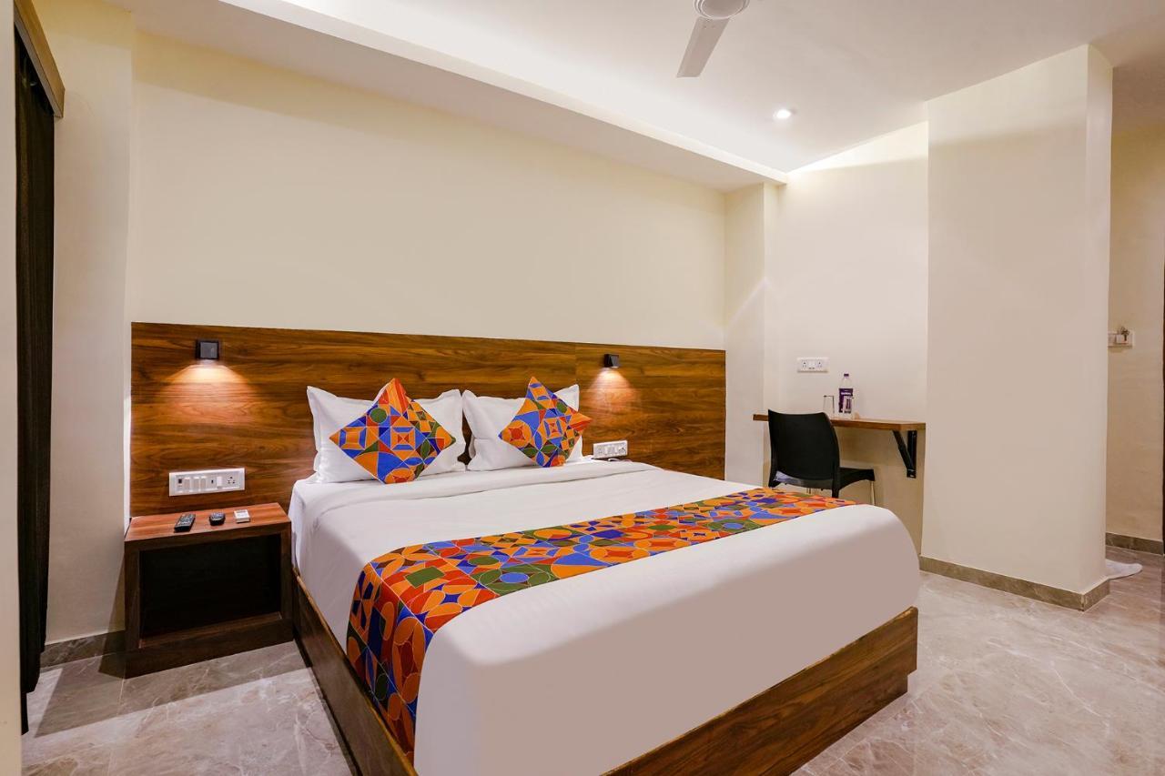 Fabhotel Antlers Mumbai Exterior photo