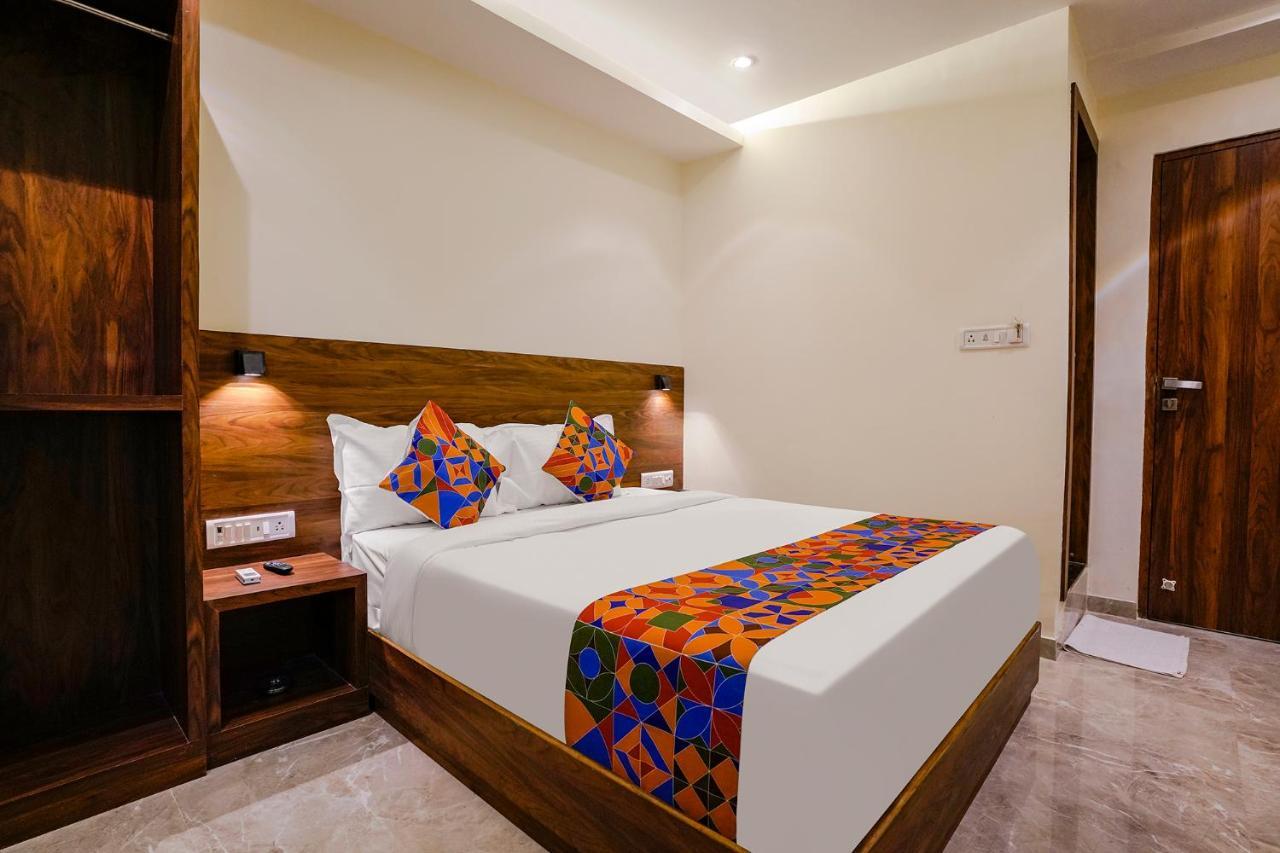Fabhotel Antlers Mumbai Exterior photo
